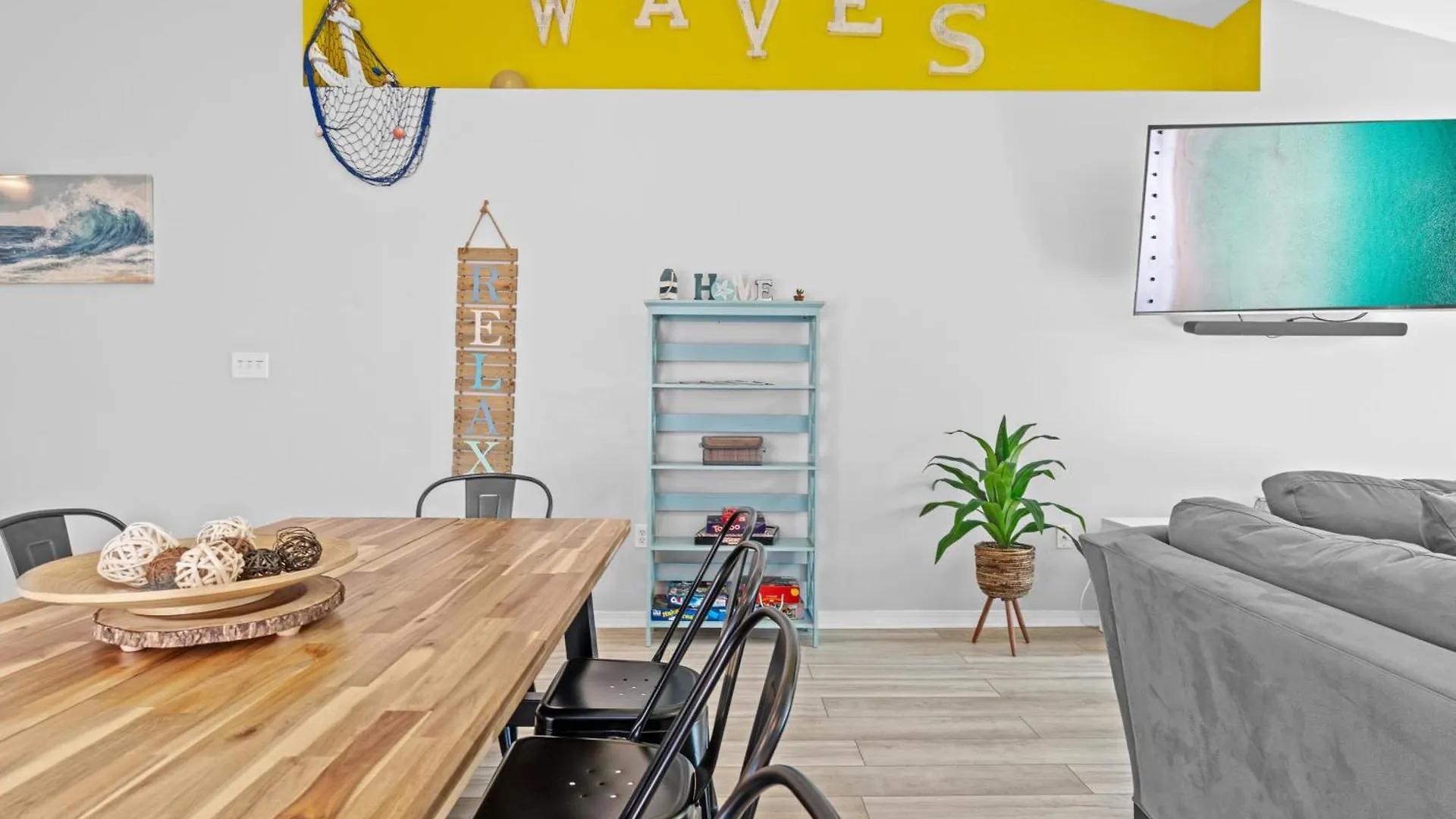 Holiday home Luxurious Beach House, Private Heated Pool, Dedicated Office, Mins Walk To Beach & Shops Destin