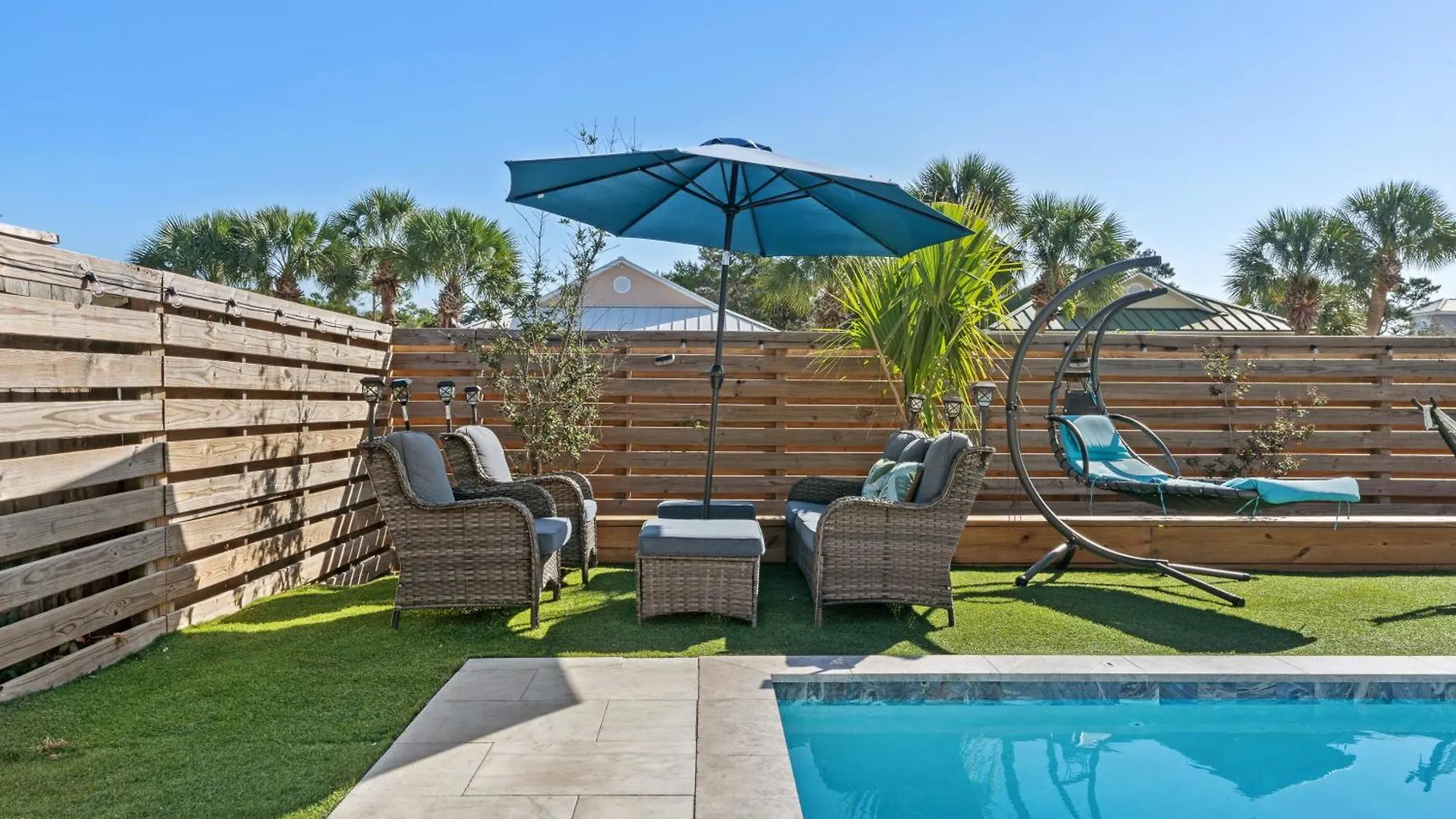 Luxurious Beach House, Private Heated Pool, Dedicated Office, Mins Walk To Beach & Shops Destin 0*,